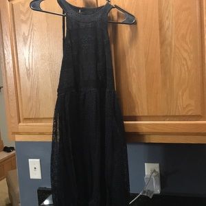 Black sleeveless dress